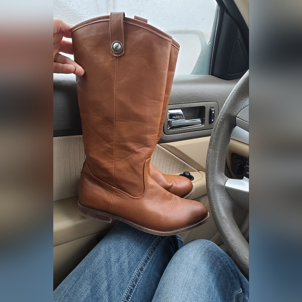 FRYE Cognac boots
